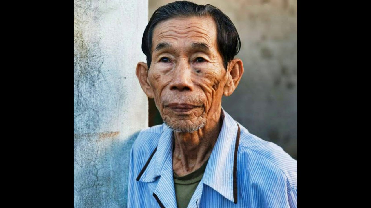 VIETNAM:  moments in time no. 258  -  PYJAMA