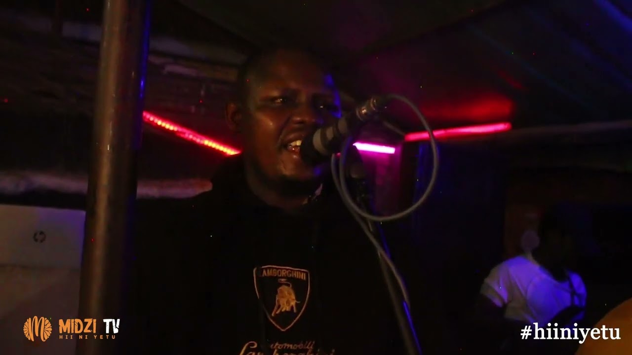 Hapa lazima uinue mikono juu KAYA INTERNATIONAL  MIX