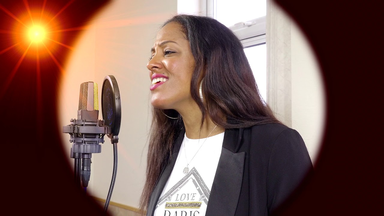 Cintia Costa sings 'Perfect Love'
