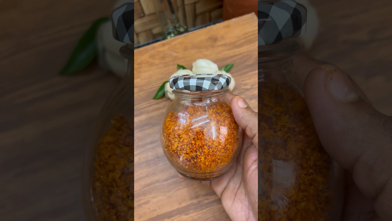Coconut Garlic Podi / Thengai Poondu Podi  #shortsvideo #shorts #recipe