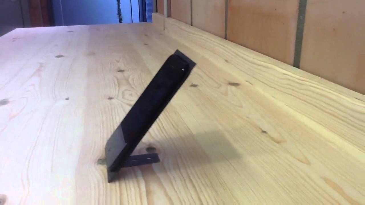Iphone 5 stand