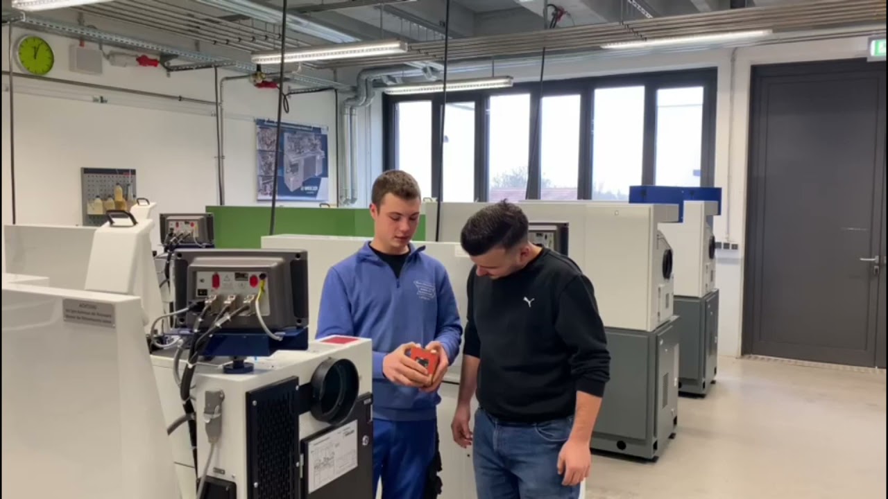 Technische Kauffrau - Technischer Kaufmann