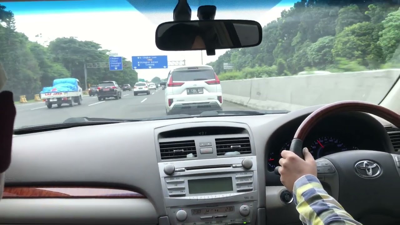 Toyota Camry 2.4 V [XV40] Highway Driving to Jakarta City