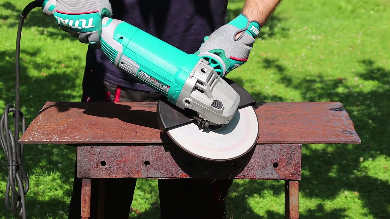 Testing the Total TG1252306 Angle Grinder 230mm