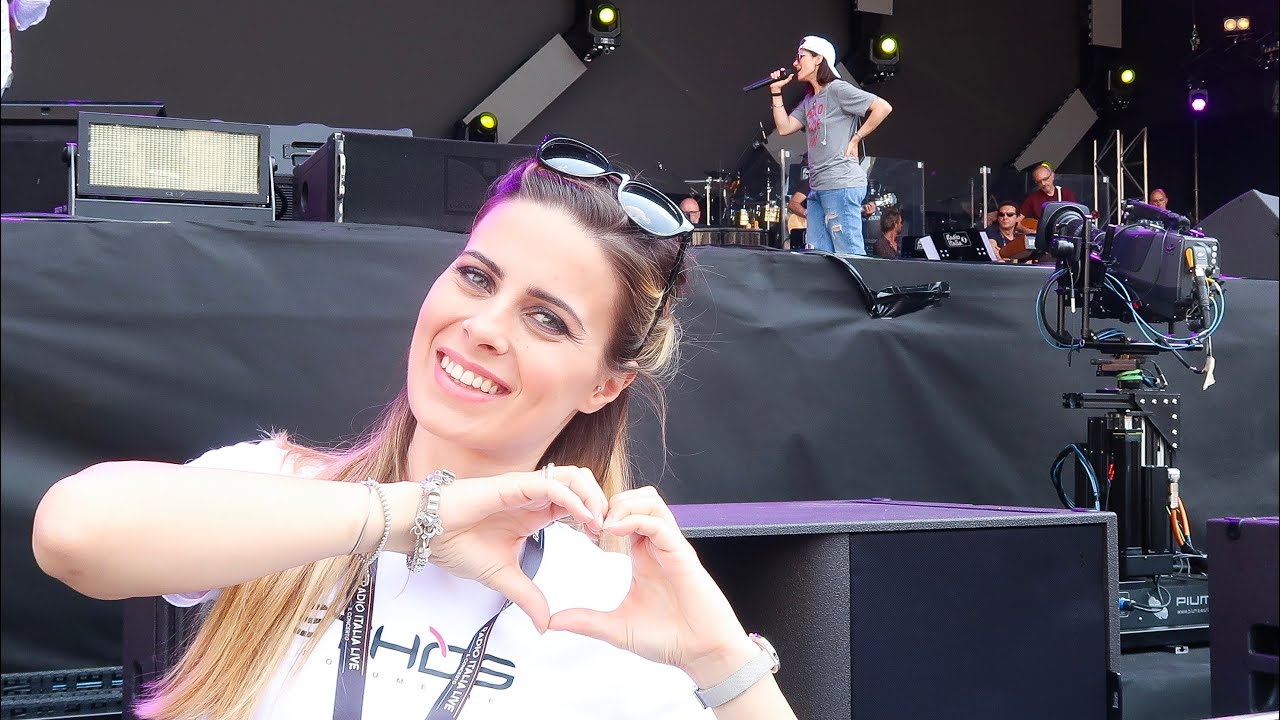 Ho CANTATO con ELISA e IL VOLO| VLOG RADIO ITALIA 2018
