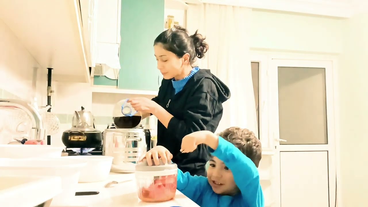 OĞLUŞUMLA BERABER YEMEK YAPTIK.🥘#vlog #temizlik #cleaning #mutfak 