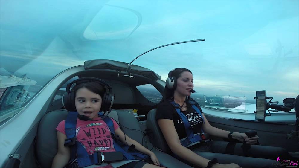 Lightsport Girl Discovery Flight 11/09/15