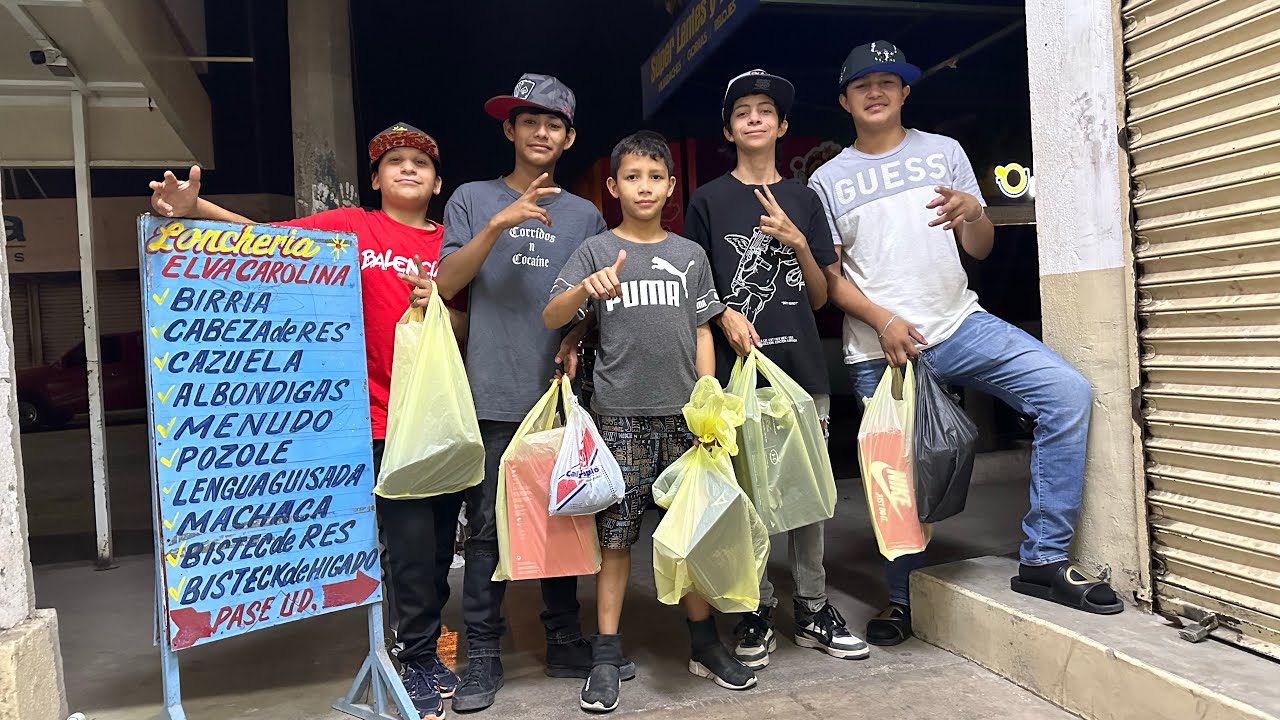 DE COMPRAS EN EL CENTRO DE NUESTRA CIUDAD GUAMÚCHIL CON LOS SOÑADORES 🧑‍🚀🤑🛒🛍️ / Grillo La Duda