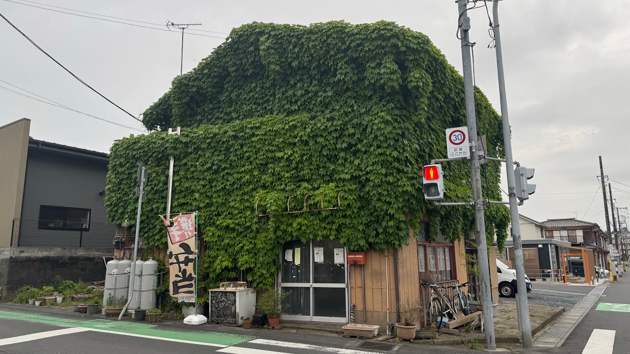 水戸市　見川食堂　昼も夜も３００円  全て税込３００円の作りたて弁当　驚愕のコスパ弁当　
