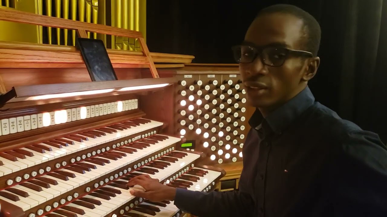 How to Play Organ Pedals Correctly