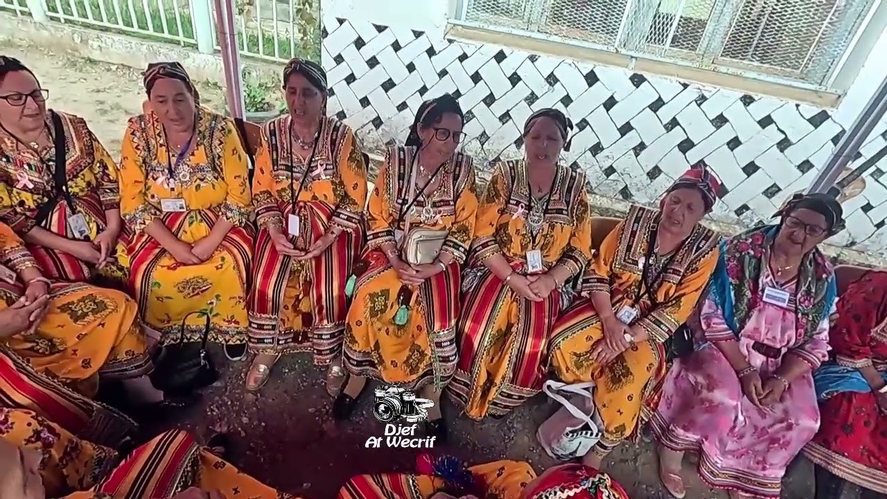 Ay amuḍin par l'association féminine Dhaouia du village Ighil Tizi Boa