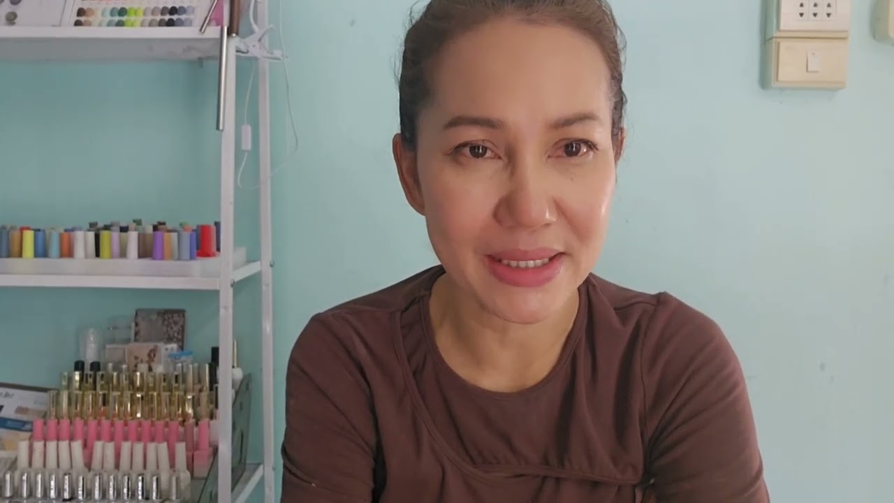 แม่เจี๊ยบขอเว้าความในใจ @ เคลียร์ดราม่าที่ว่าแม่เจี๊ยบ แย่งธิดาลาวร้องเพลง @เจี๊ยบ ศรีวิไล