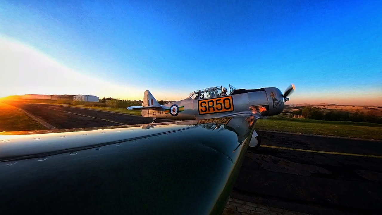Flying T6 Harvard Warbird
