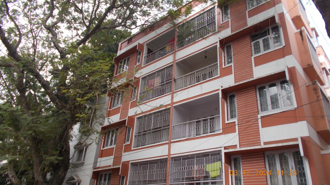 3 BHK 1500sqft Semifurnished Apartment at Jodhpur Park, Kolkata
