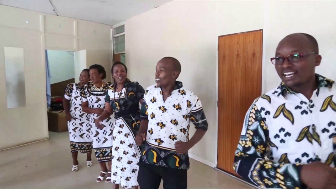 Upendo Choir - Msimsahau