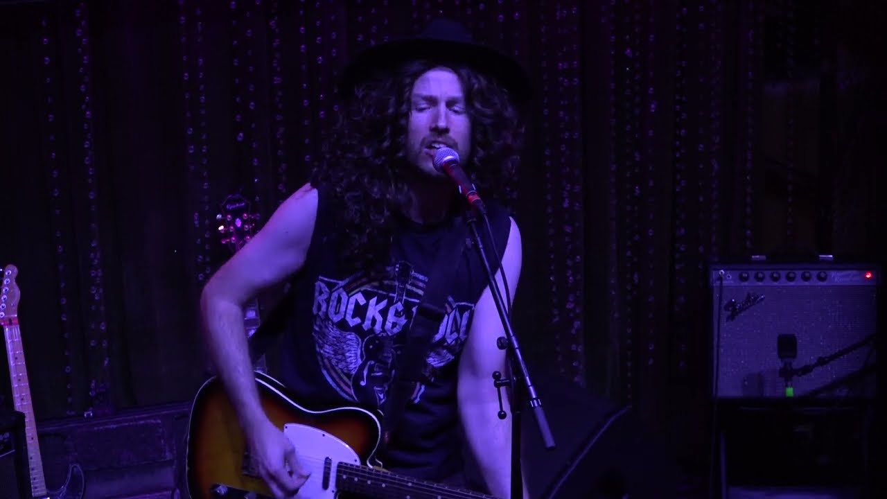 Pat Finnerty - (Johnny Brenda's) Philadelphia,Pa 12.9.21 (Complete Show)