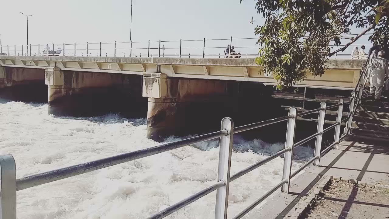 Head Rasool (Rasul Barrage) Mandi Bahauddin, Pakistan