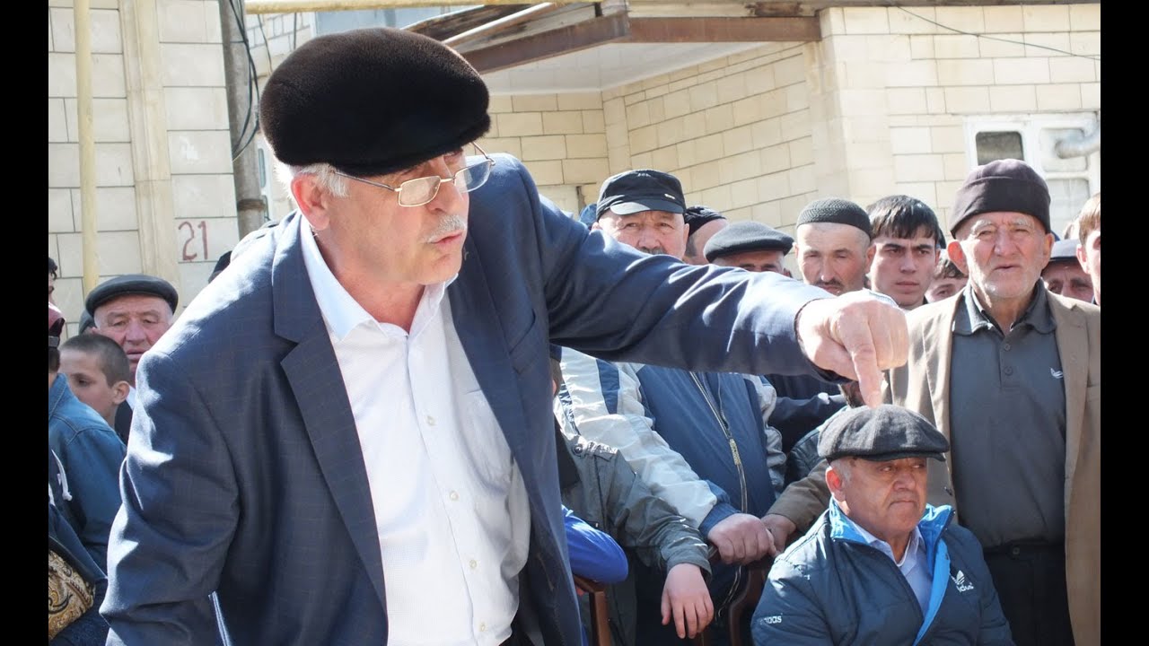 Жители Акушинского района Дагестана выразили недоверие своему главе