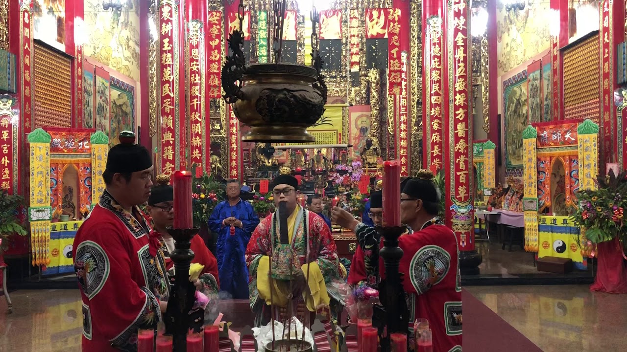 鼎灣開帝殿 做醮 發表請神