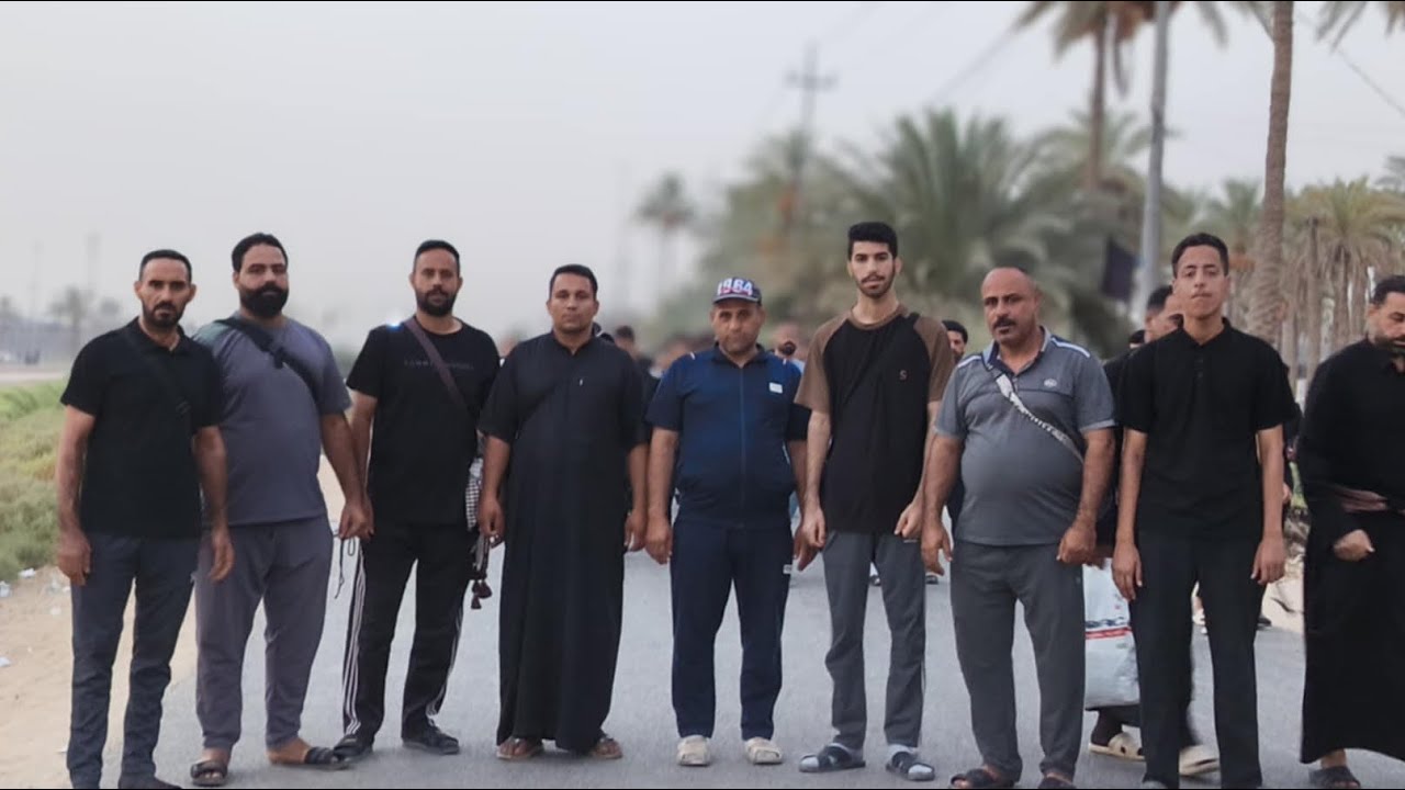 موكب خدام الزهراء في طريق الامام الحسين (ع)