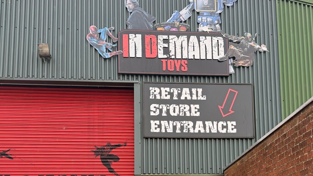 In Demand Toys: Store Con 3 - “Get ready with me” & haul reveals!”
