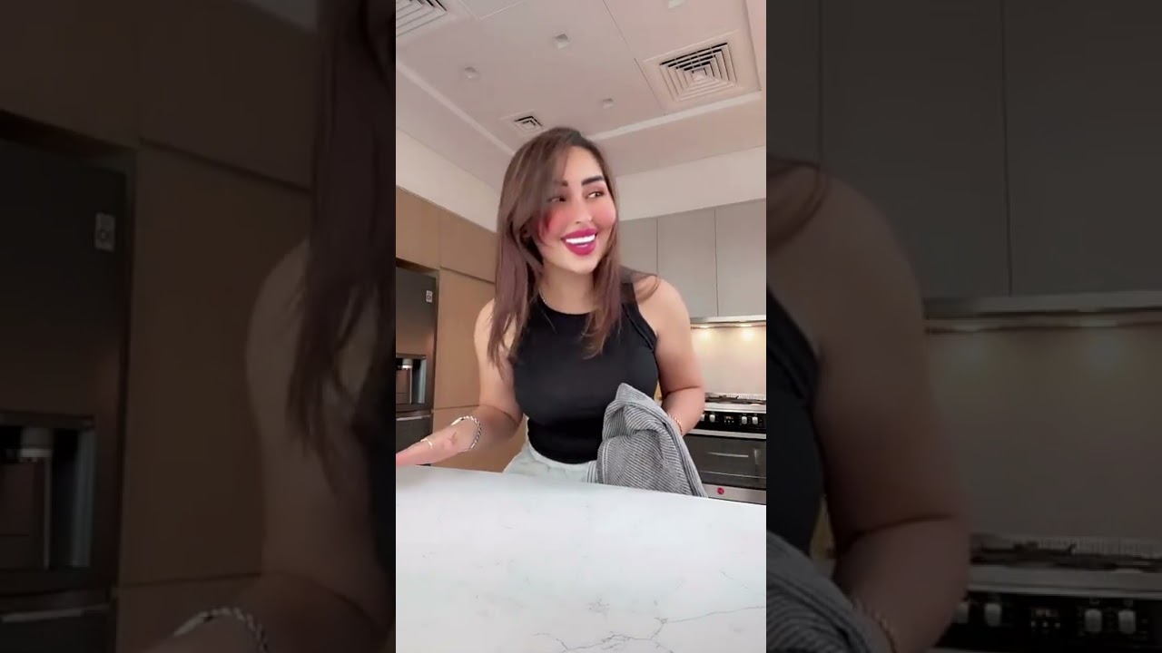 اسراء عم تطبخ الغداء😍سراء وسيدرا