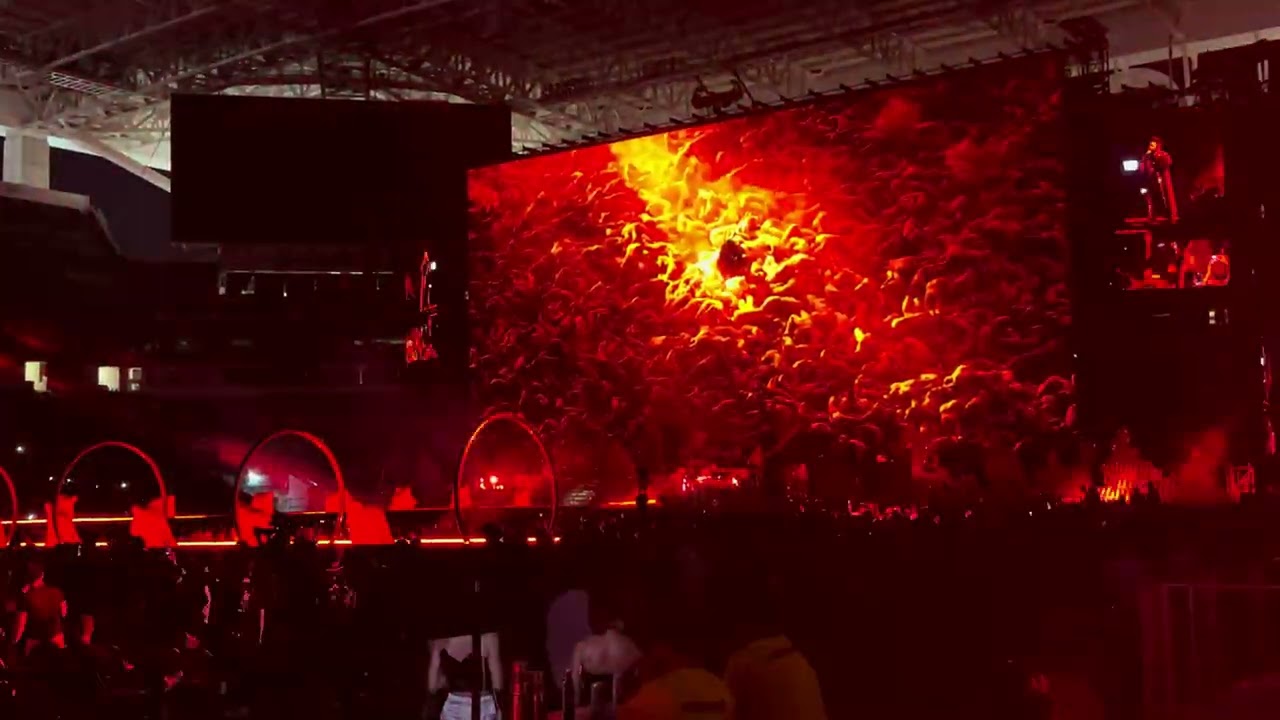 The Weeknd – Cry for Me (Live at Hard Rock Stadium, Miami – August 15, 2025)