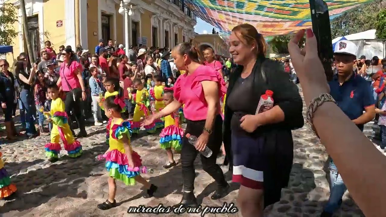 Carnaval Etzatlán 2023                 https://fb.watch/iPCFilGM9E/