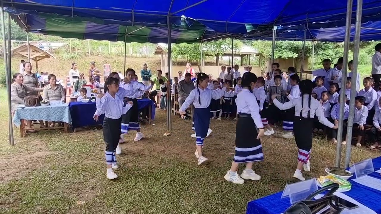 ບົດຟ້ອນອວຍພອນວັນຄູ 7 ຕຸລາ ໂດຍປະຖົມ ນາໄຊ ເມືອງ ສຳພັນ ຜົ້ງສາລີ
