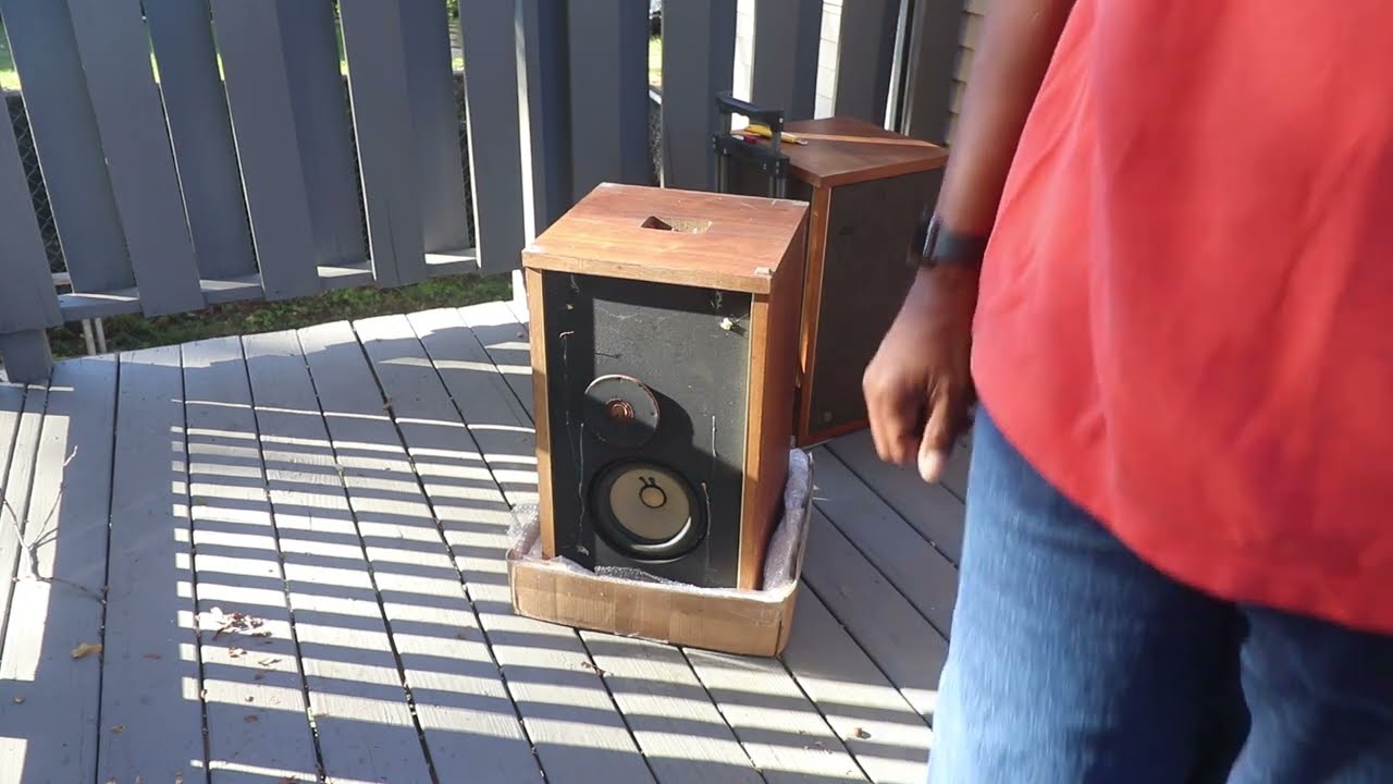 Unpacking EPI M202 Speakers