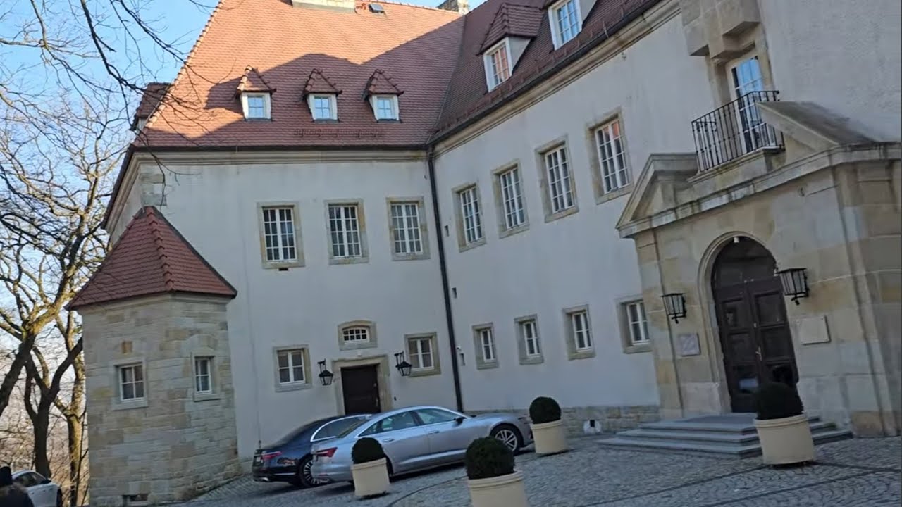 Kraków  - Exploring the Mystical Zinar Castel  Walking Tour 🚶‍♂️- [22.02.2025]