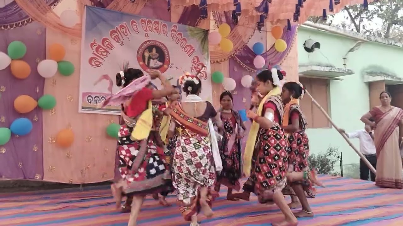 #Balaramprasad High school 🏫 6th class girls Dance performance Rimix 👌👌👌