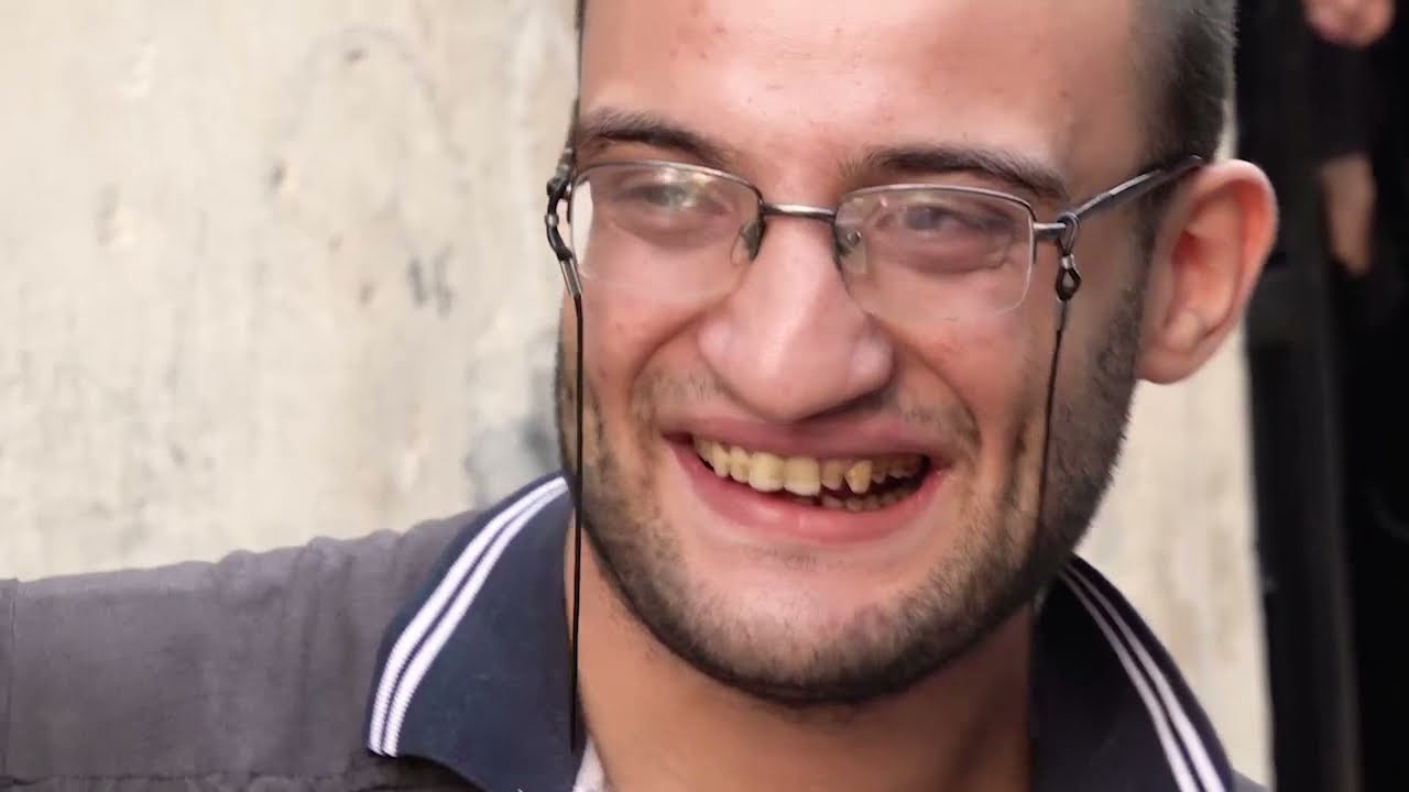 طلباتك اوامر طارق افندي ...