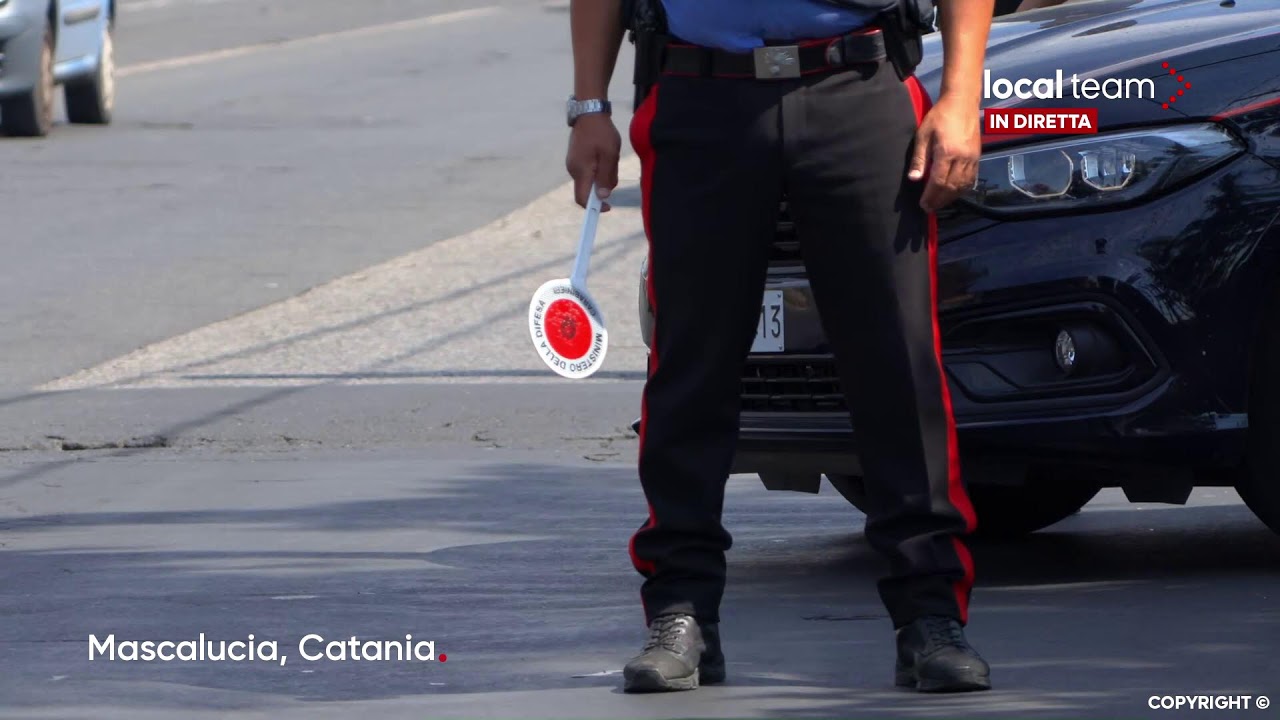 LIVE Bimba rapita nel Catanese, posto di blocco dei Carabinieri a Mascalucia: diretta video