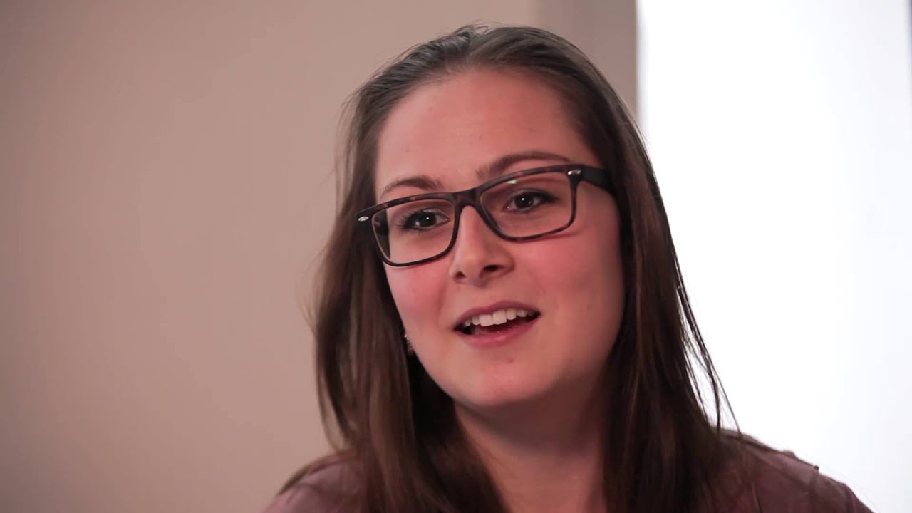 Debby – La vie en résidence, études et intimité