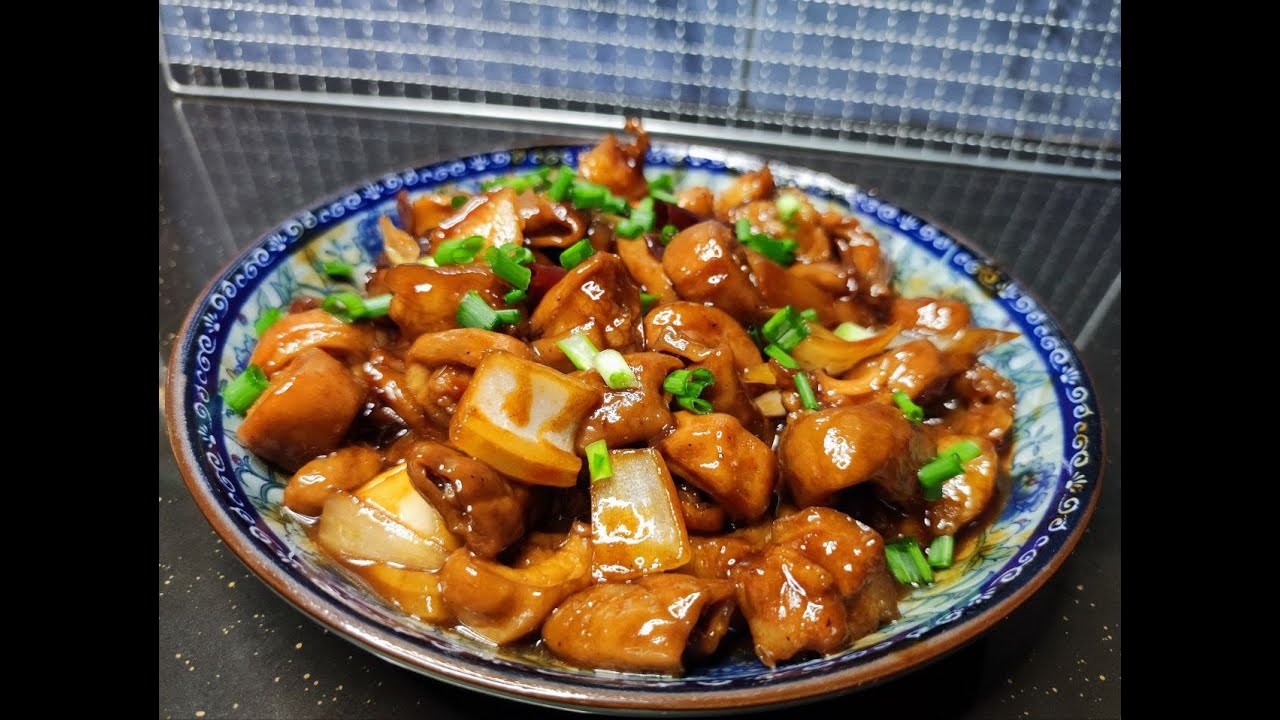 SPICY STIR-FRIED PORK INTESTINE WITH SOY SAUCE & DRIED CHILLIES | PERUT BABI GORENG