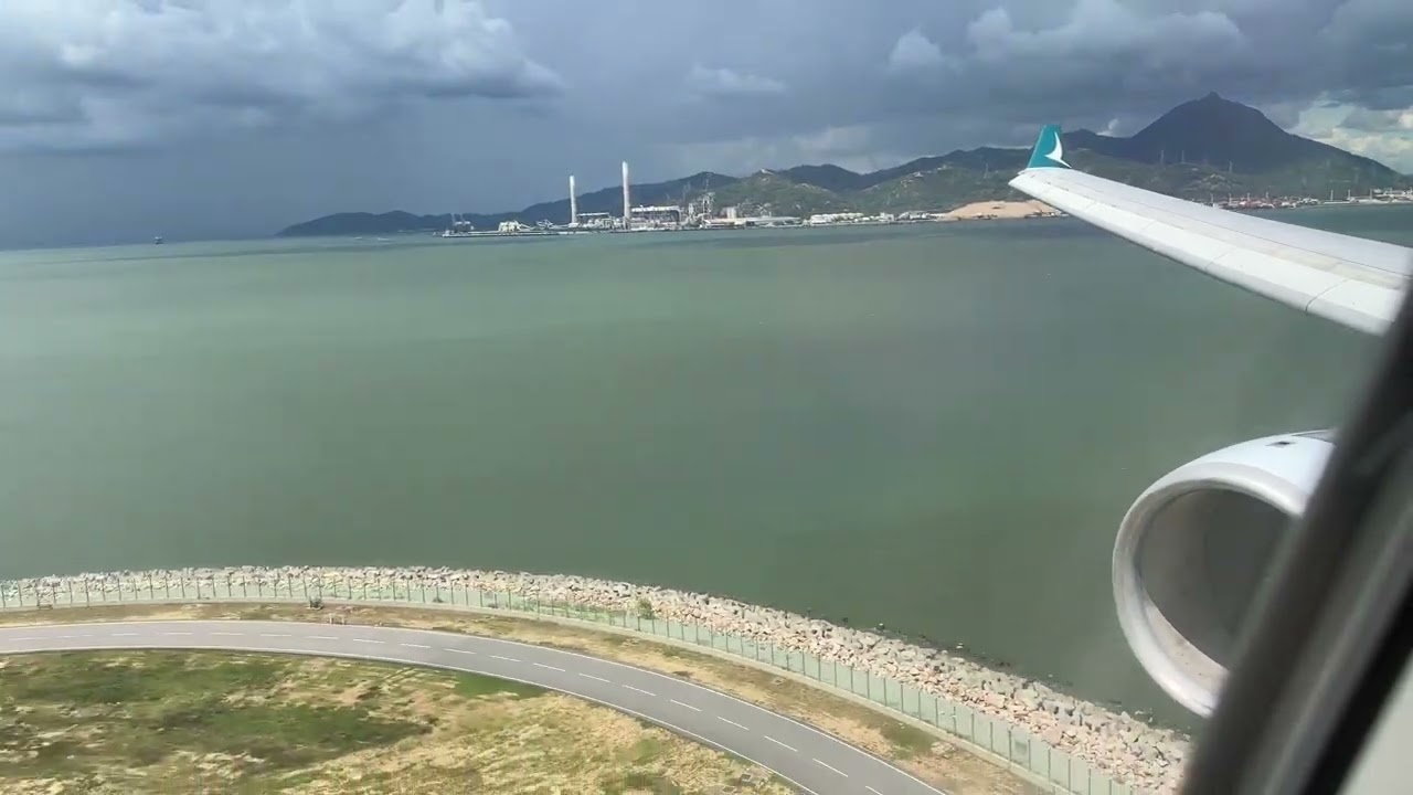 CX658 SIN-HKG | Landing in Hong Kong | Cathay Pacific | A330-300 | B-HLN | 02Sep25 | 