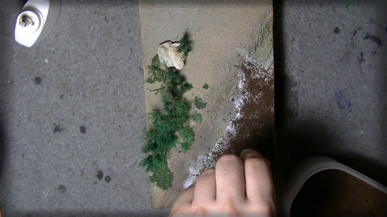 Делаем землю из кофе на диораме / We make ground from coffee on diorama