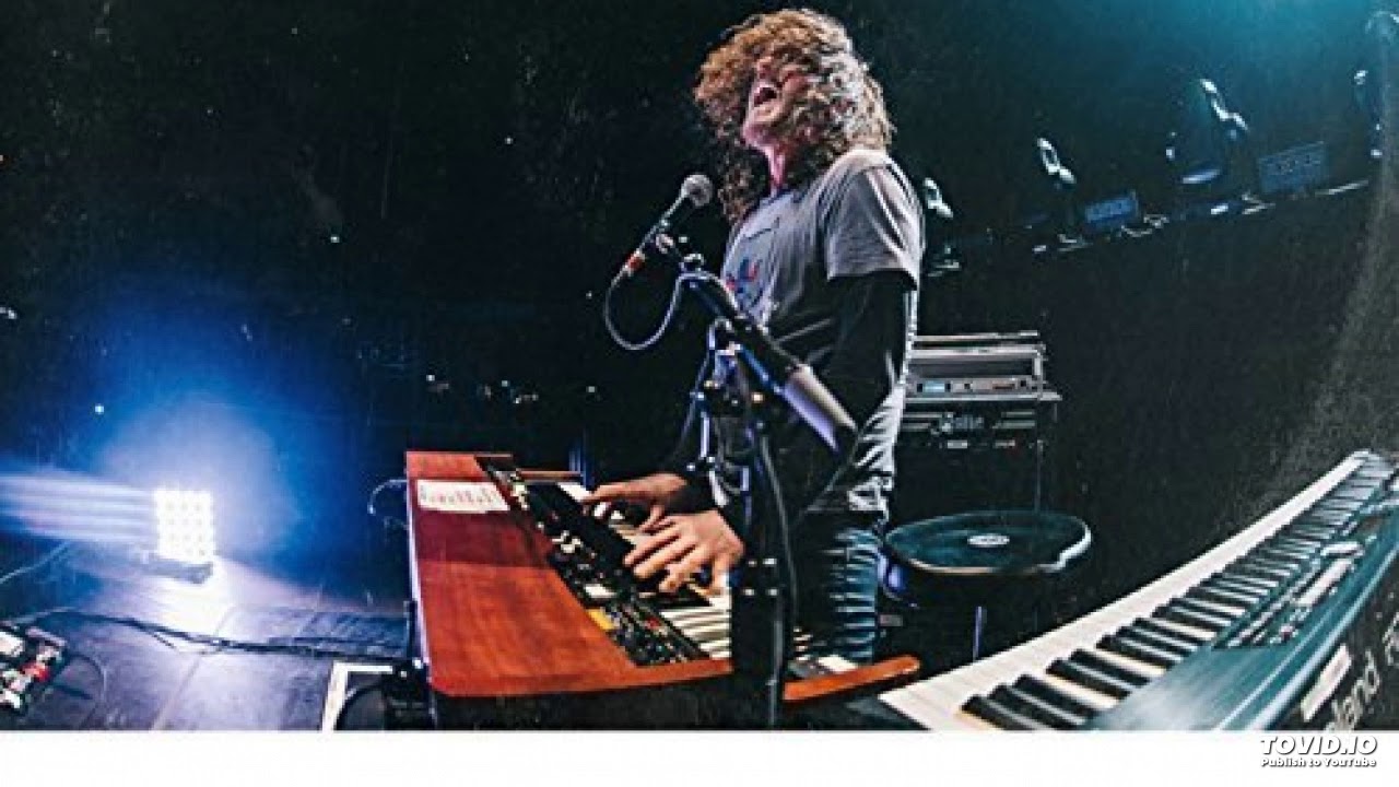 Dizzy Reed: Splendid Isolation