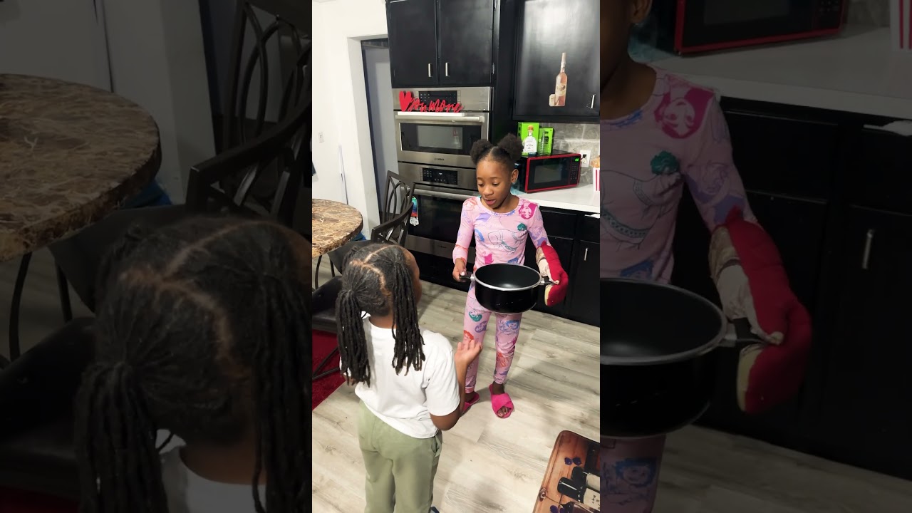 It&rsquo;s hot on the Bottom 😂😂😂 #cherryberry