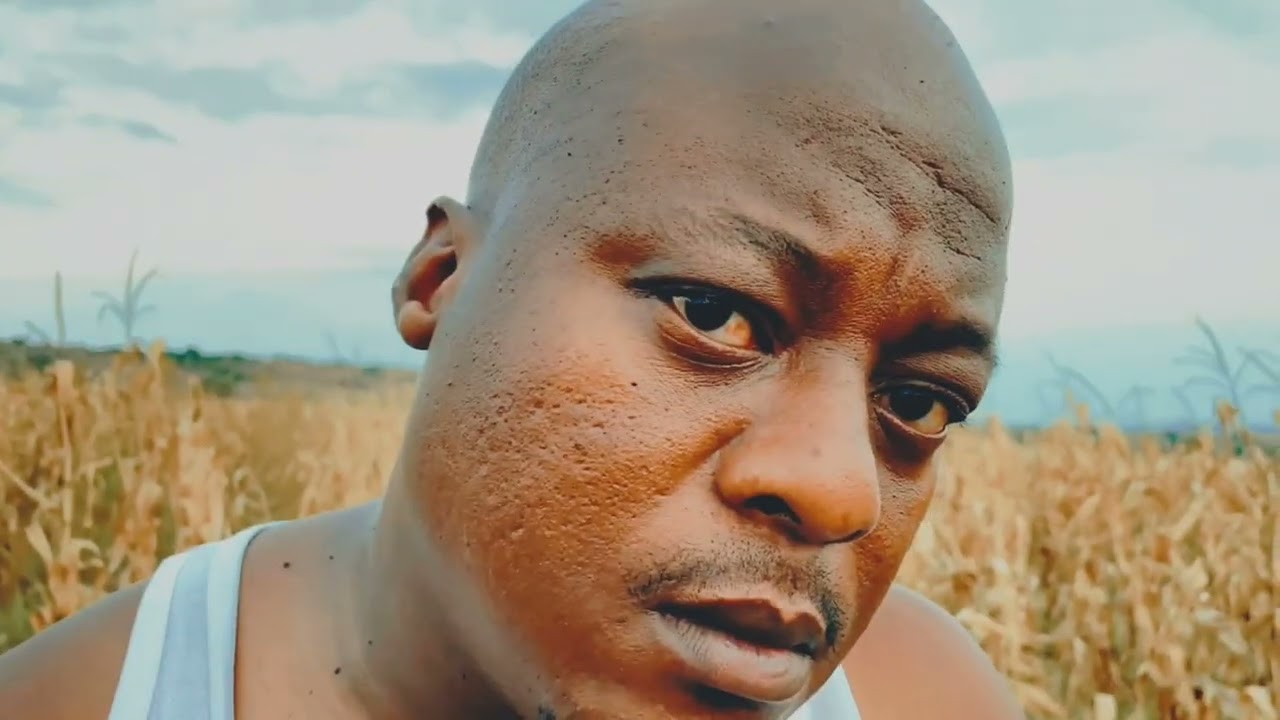 Froz - Black In White (Official Music Video)
