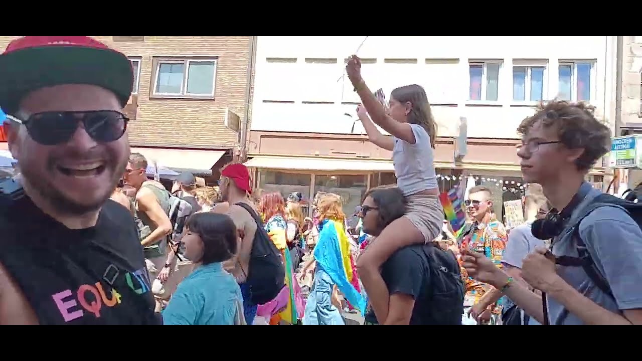 CSD Nürnberg PRIDE einfach geil..Tolle Menschen tolle Meinung Alle Achtung. Für mehr Toleranz #CSD