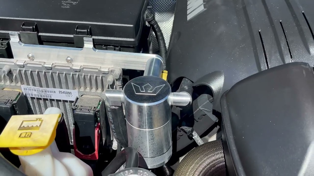 Speedlogix Crown Catch Can Mount for Durango / Grand Cherokee
