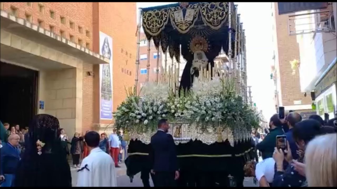 Más Momentos de la Esperanza Macarena el Viernes Santo Albacete 2023