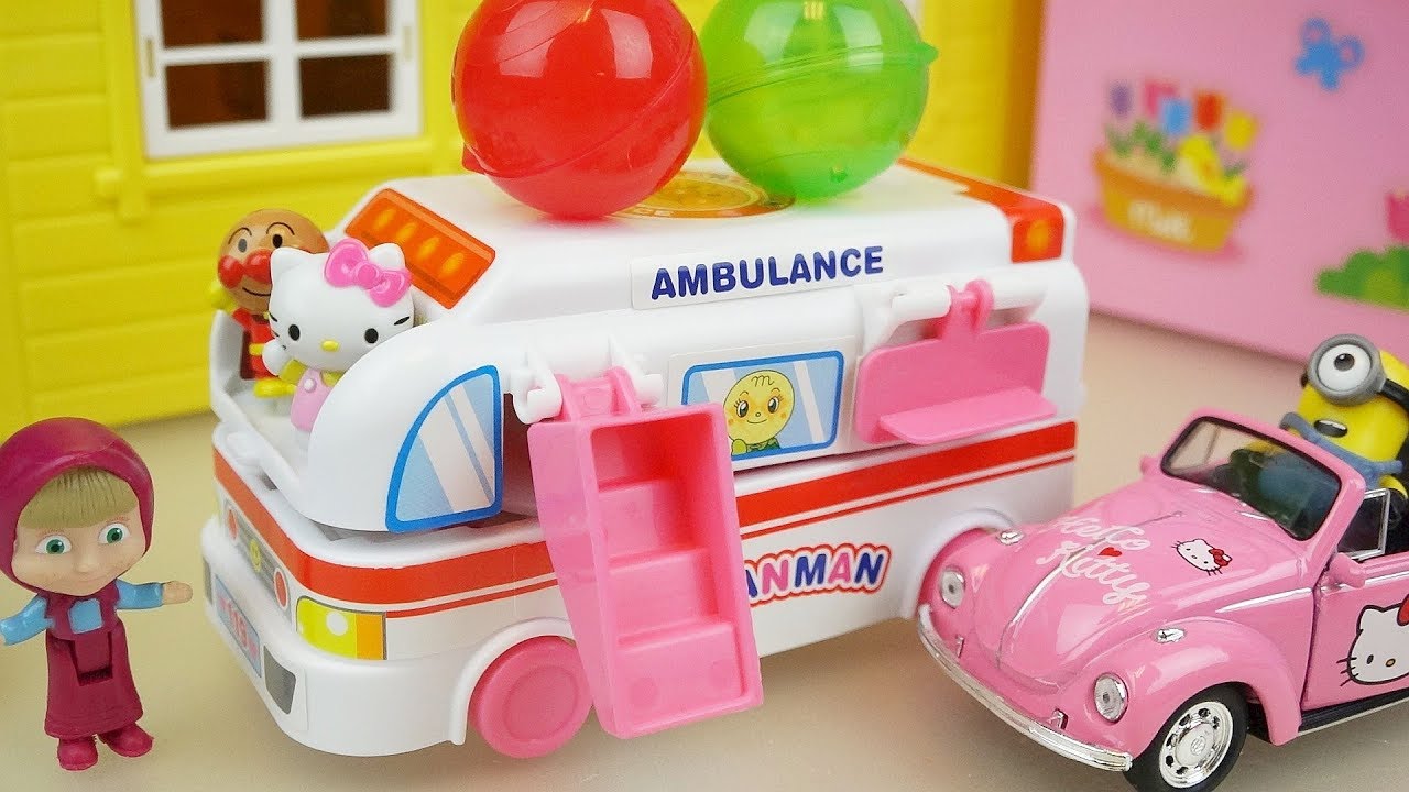 Hello kitty and Ambulance surprise eggs car toys play
