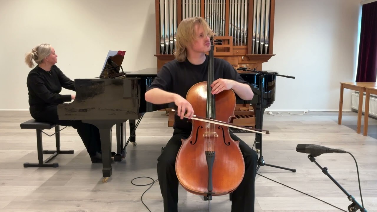 Igor Stravinsky - Suite Italienne (Version for Cello and Piano) arr. Piatigorsky