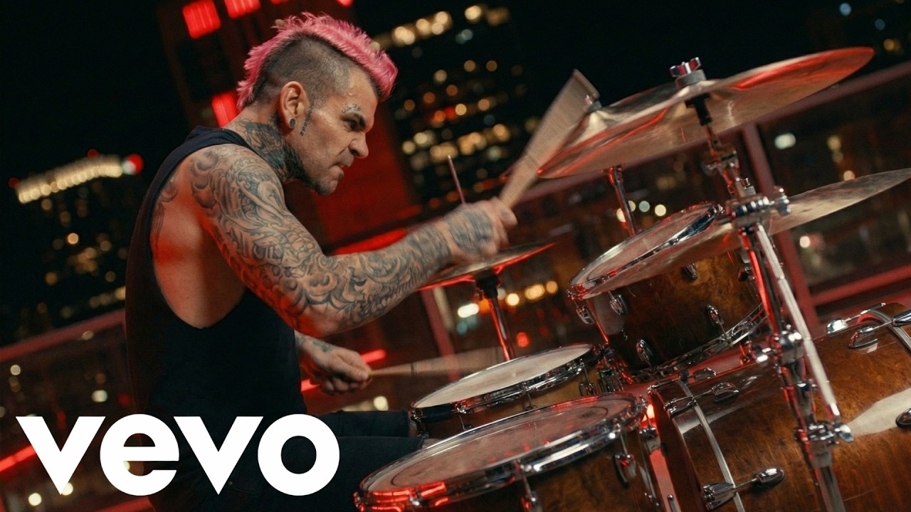 Here We Go Again - TRAFFIC1(Official Music Video)
