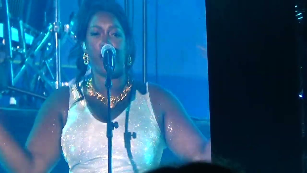 L'ESSENZIALE , PAZZA MUSICA - MARCO MENGONI - Salerno Stadio Arechi - 24/06/2023