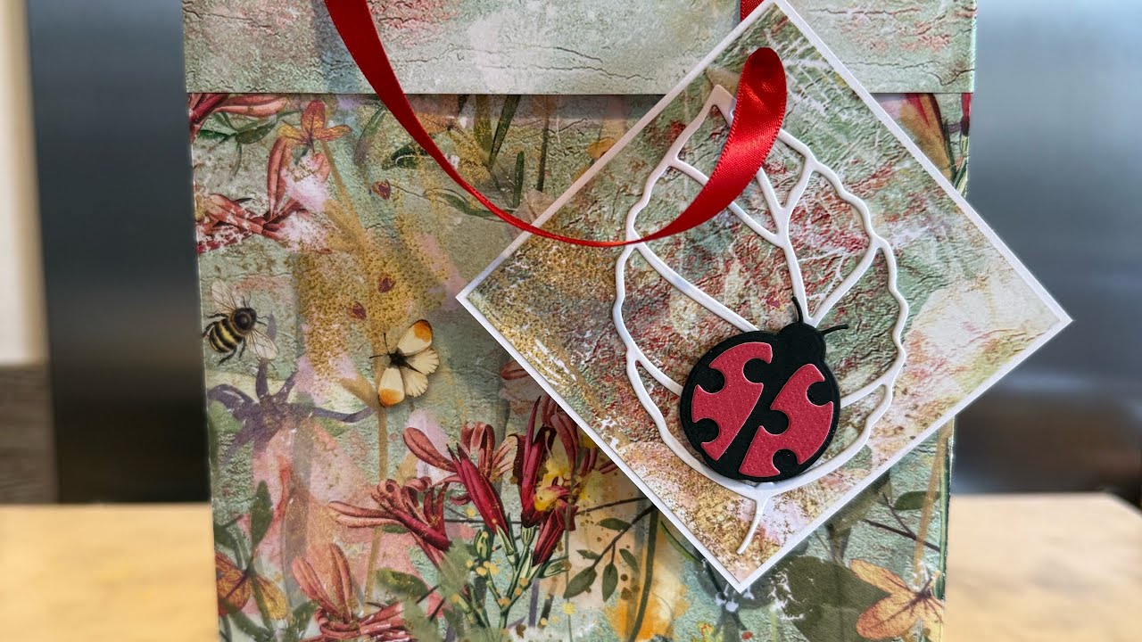 Flora & Fauna gift bag