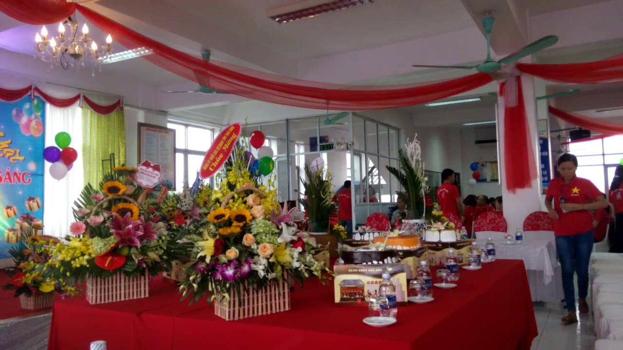 Sinh nhat may thai ha may 10 tron 20tuoi
